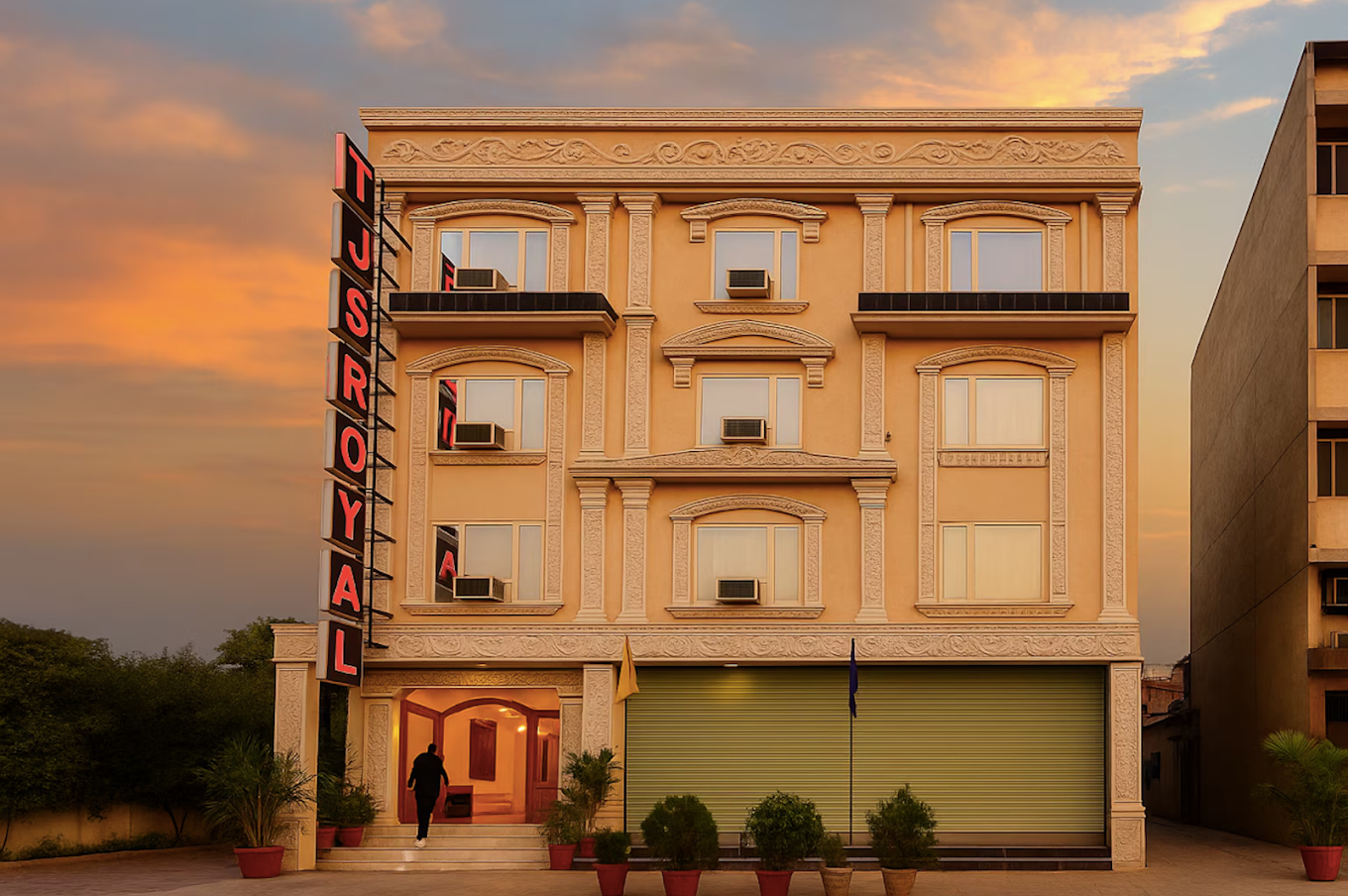 Hotel TJS Royal